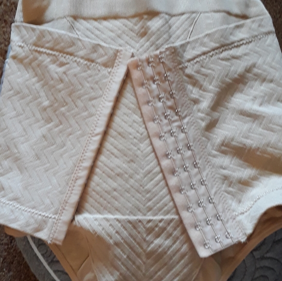 Thong Waist Trainer Tummy Control - Picture 3 of 6